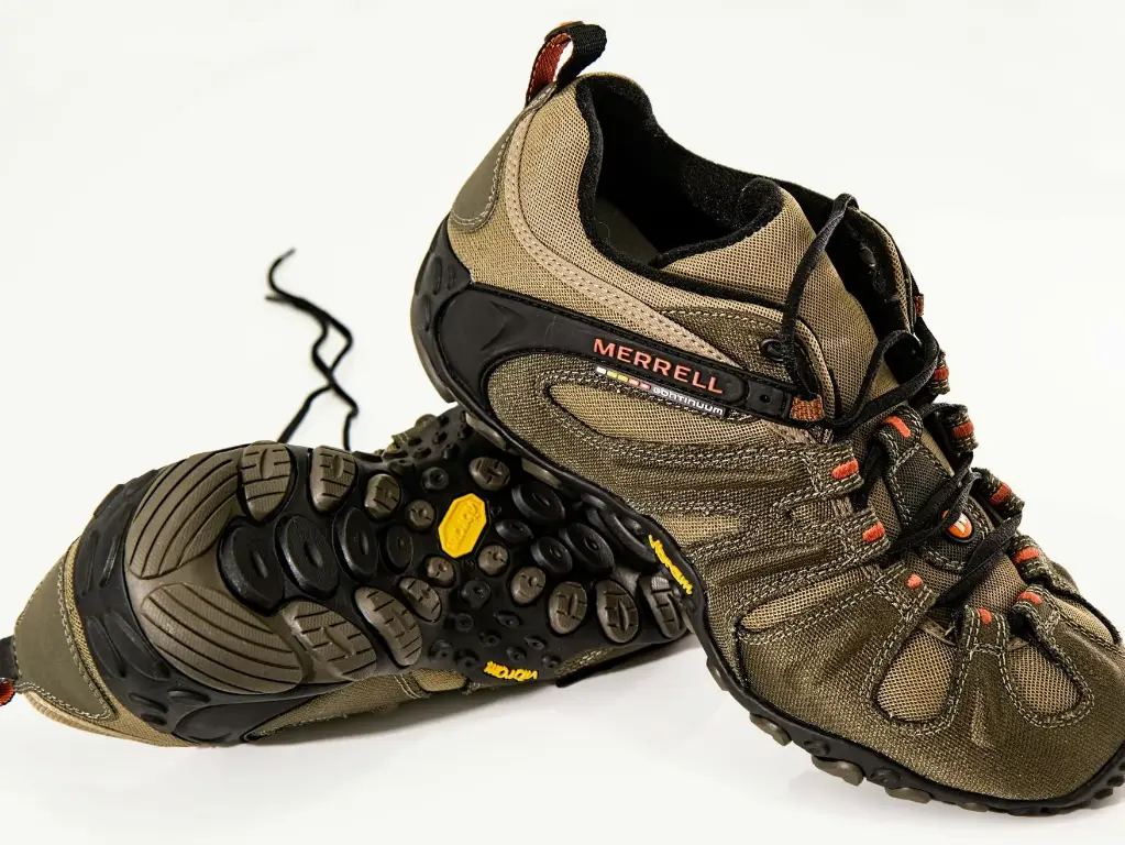 SwiftStride Trail Runner