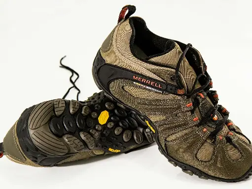 SwiftStride Trail Runner